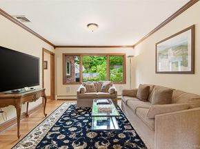 17 Holden Lane, Bayville NY 11709