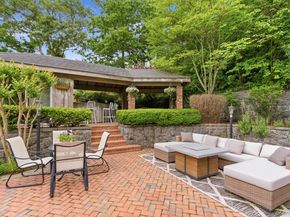 17 Holden Lane, Bayville NY 11709
