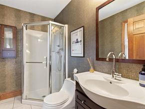17 Holden Lane, Bayville NY 11709