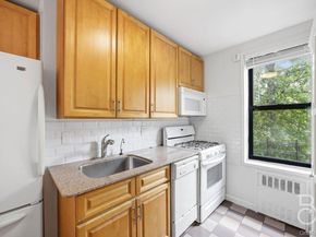 25-34 Crescent Street 2K, Astoria NY 11102
