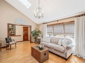16 Lakecrest Lane, Ronkonkoma NY 11779