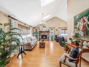 16 Lakecrest Lane, Ronkonkoma NY 11779