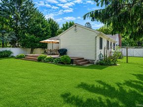 16 Lakecrest Lane, Ronkonkoma NY 11779