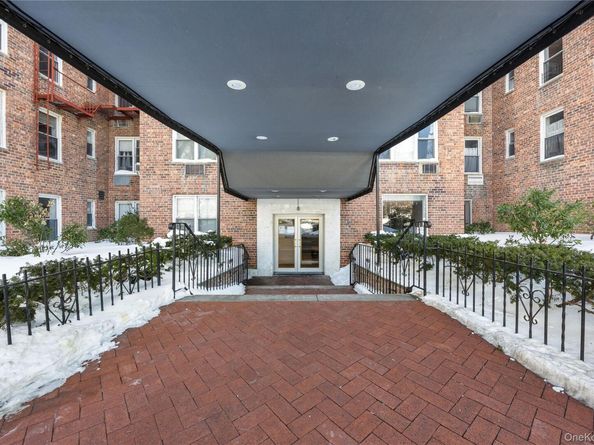 6200 Riverdale Avenue 7J, Bronx NY 10471