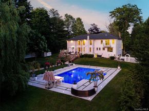 37 Wilmington Drive, Melville NY 11747