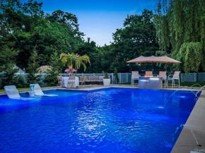 37 Wilmington Drive, Melville NY 11747