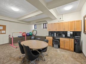 7119 Shore Road 3E, Brooklyn NY 11209