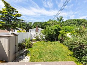 6722 211th Street, Oakland Gardens NY 11364