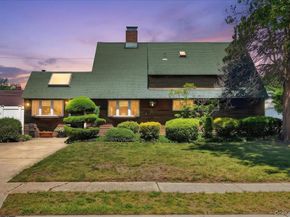 61 Elbow Lane, Levittown NY 11756