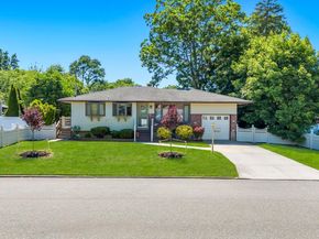 256 W 4th Street, Deer Park NY 11729