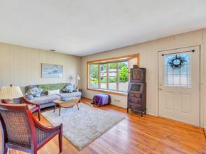 256 W 4th Street, Deer Park NY 11729