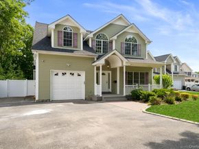 40 Muncey Road, Bay Shore NY 11706