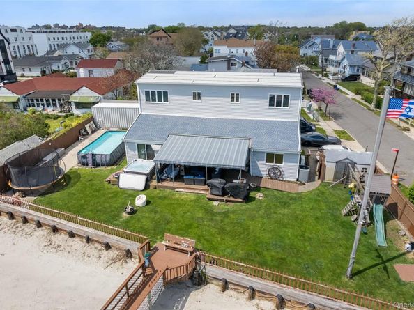 125 Beach 3rd Street, Far Rockaway NY 11691