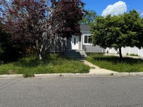 5 Remsen Street, Copiague NY 11726