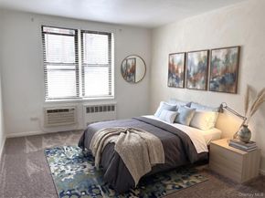 43-25 Douglaston Parkway 2B, Douglaston NY 11363