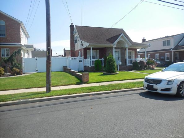 149 Rule Street, Franklin Square NY 11010
