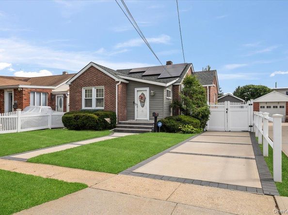 11 Belt Street, North Bellmore NY 11710