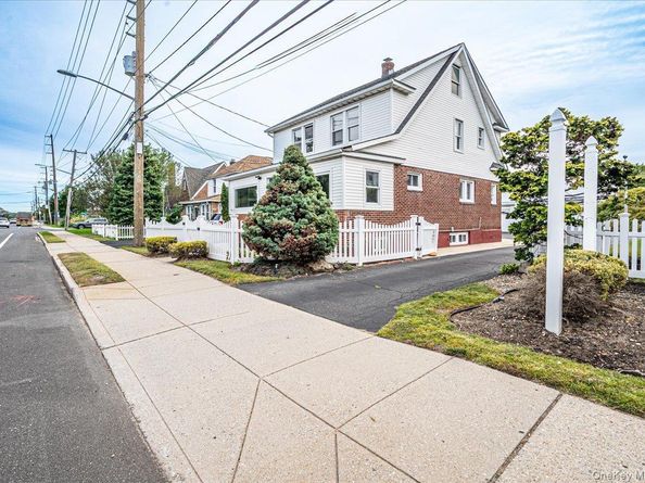 557 Newbridge Road, East Meadow NY 11554