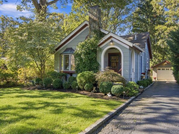 103 Scudder Place, Northport NY 11768