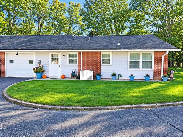 177 Ventry Court A, Ridge NY 11961