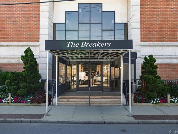 220 W Broadway 603, Long Beach NY 11561