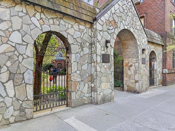 4220 Kissena Boulevard C9, Flushing NY 11355