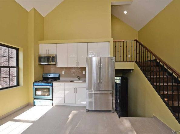 10647 Ditmars Boulevard, East Elmhurst NY 11369