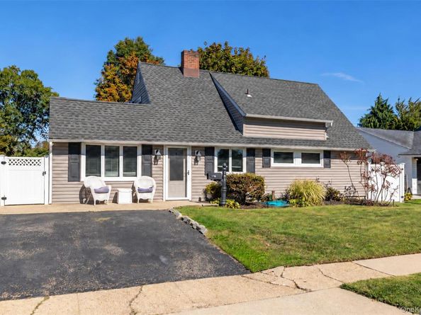 141 Horn Lane, Levittown NY 11756