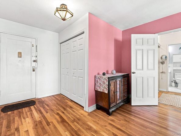 10 Franklin Avenue 2A, White Plains NY 10601