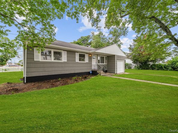 504 Decatur Street, Uniondale NY 11553