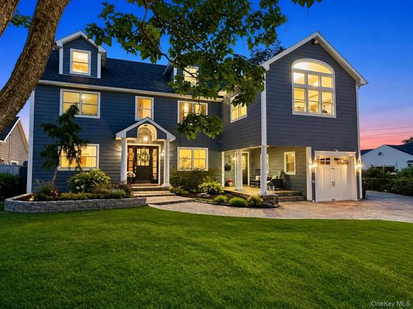 230 W Islip Road, West Islip NY 11795