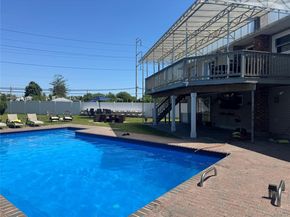 14 Hilton Court, Hicksville NY 11801