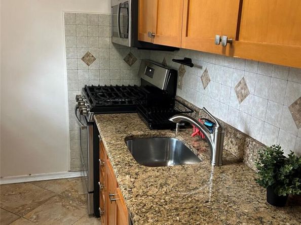 61-55 224 st A, Bayside NY 11364
