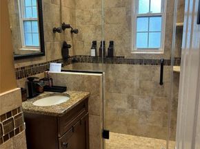 61-55 224 st A, Bayside NY 11364