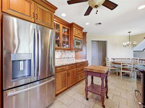 195 Shore Road, Mount Sinai NY 11766