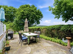 195 Shore Road, Mount Sinai NY 11766