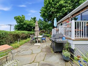 195 Shore Road, Mount Sinai NY 11766