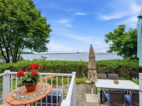 195 Shore Road, Mount Sinai NY 11766