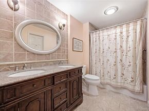 195 Shore Road, Mount Sinai NY 11766