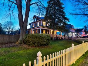 320 S Bayview Avenue, Freeport NY 11520