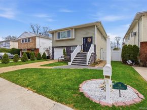 38 Sutton Street, Hempstead NY 11550