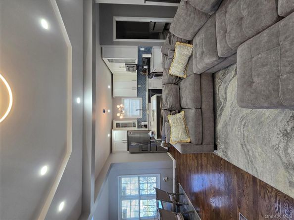 195-20 122nd Avenue, Springfield Gardens NY 11413