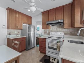 38 Leslie Lane, New Hyde Park NY 11040