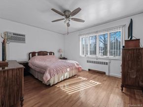 38 Leslie Lane, New Hyde Park NY 11040