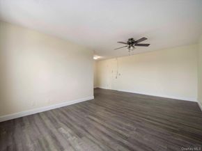 3 Sadore Ln 4P, Yonkers NY 10710