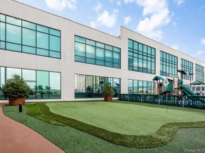 10 City Place 16E, White Plains NY 10601