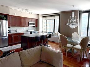 10 City Place 16E, White Plains NY 10601