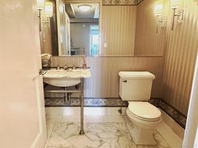 10 City Place 16E, White Plains NY 10601