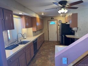 3914 Maplewood Drive, Seaford NY 11783