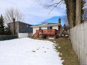6 Oakdale Avenue, Selden NY 11784